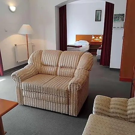 Ovit Hotel 3*