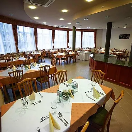 Hotel Ovit 3*