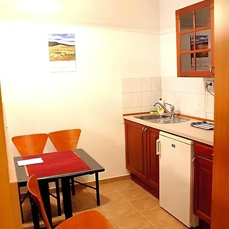 Ovit Hotel