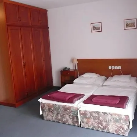 Ovit Hotel 3*